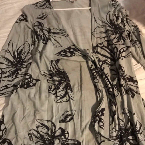 Cabi open front top jacket EUC - Picture 3 of 6